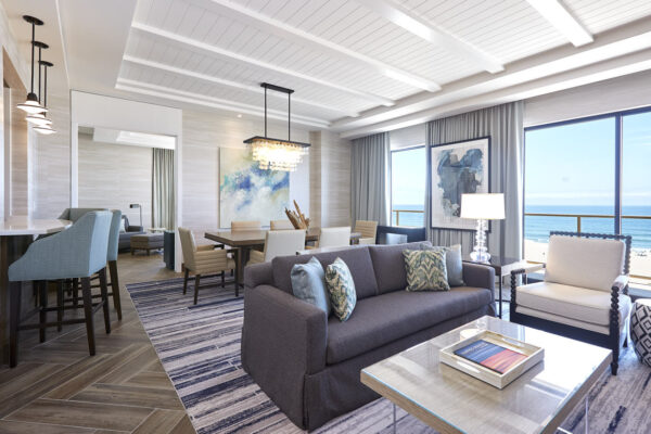07_Waterfront_Suite_Living